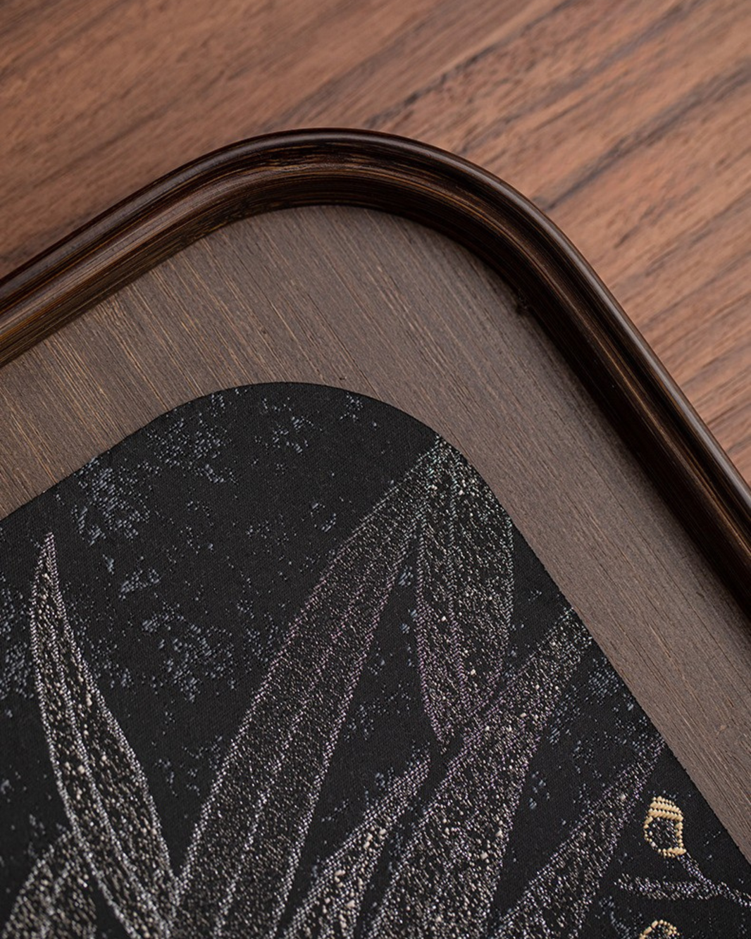 Natural Materials in Home Decor: Wood, Stone, and Texture